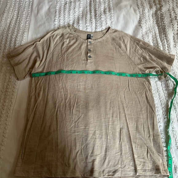 Ibex Men’s Merino Wool Henley Tshirt. Large, Buff/tan Heather - Picture 6 of 8